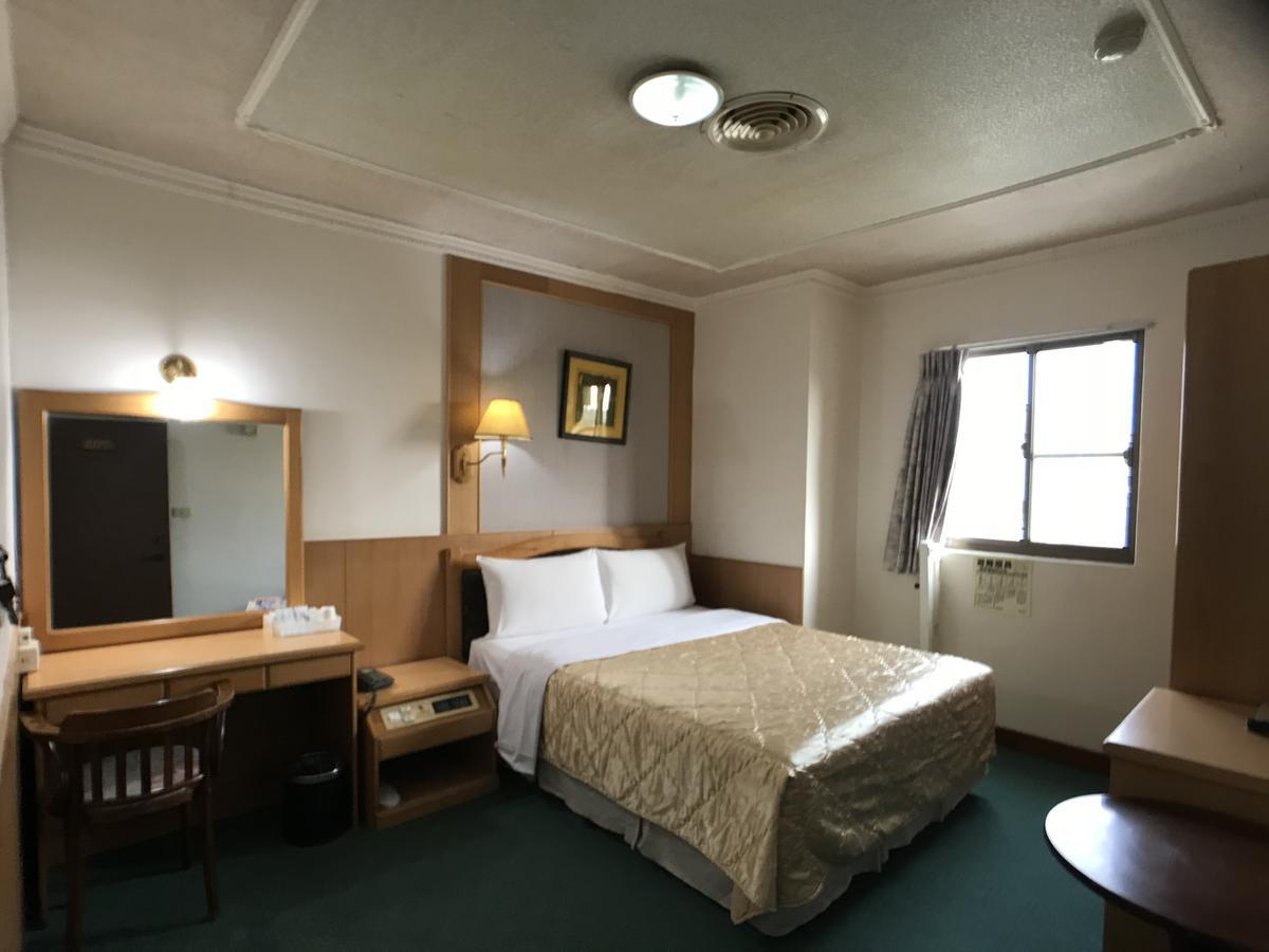 Shiah Yih Hotel Huwei Экстерьер фото